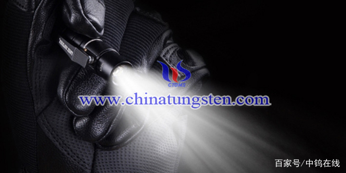 鎢鋼戰(zhàn)術筆-照明圖片