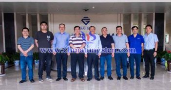 鎢協(xié)會(huì)長(zhǎng)到長(zhǎng)沙科研單位、高校及企業(yè)調(diào)研圖片