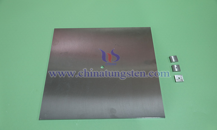 中鎢智造鎢合金準(zhǔn)直器圖片