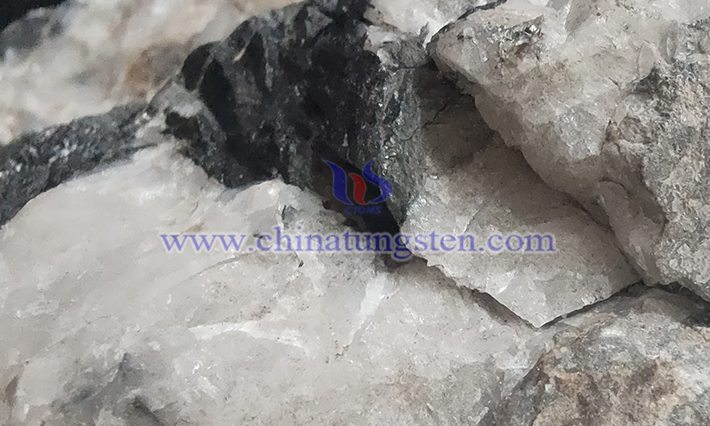 鎢礦石圖片，中鎢智造