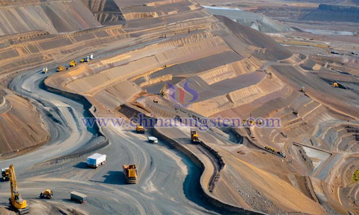 Rare earth mine picture