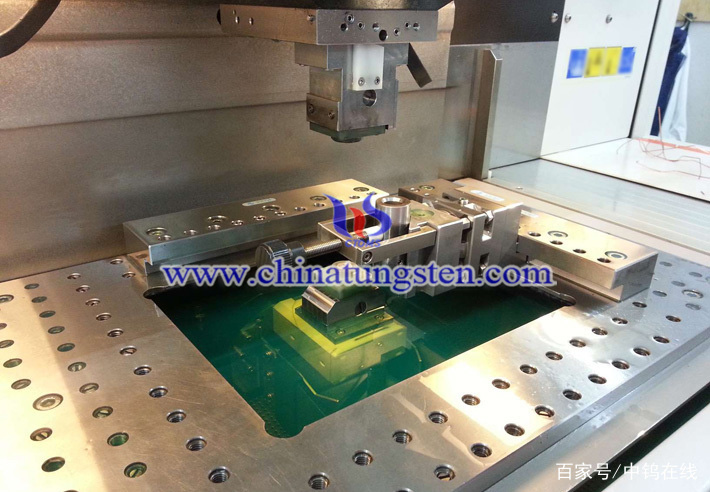 線(xiàn)切割機(jī)床圖片