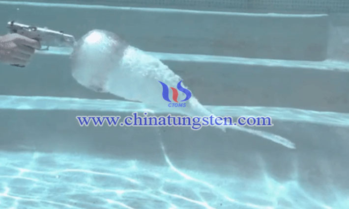 普通子彈在水里的行進(jìn)路線圖片