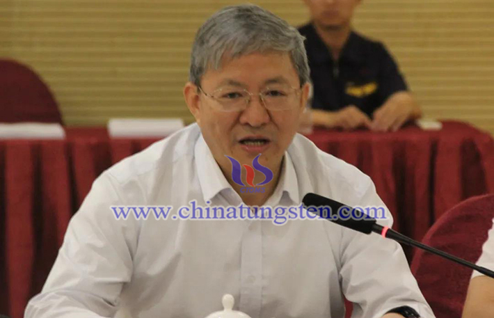 中鎢高新材料股份有限公司總經(jīng)理謝康德（代表李仲澤副會(huì)長(zhǎng)、主席團(tuán)主席）