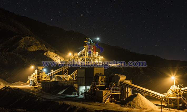 鎢礦山圖片